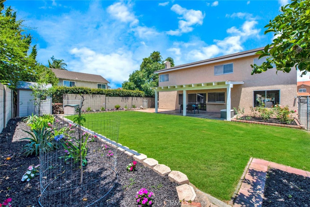 8840 Mockingbird Circle