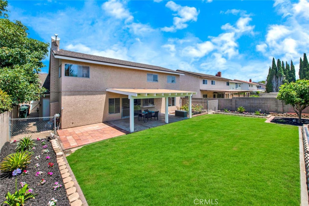 8840 Mockingbird Circle