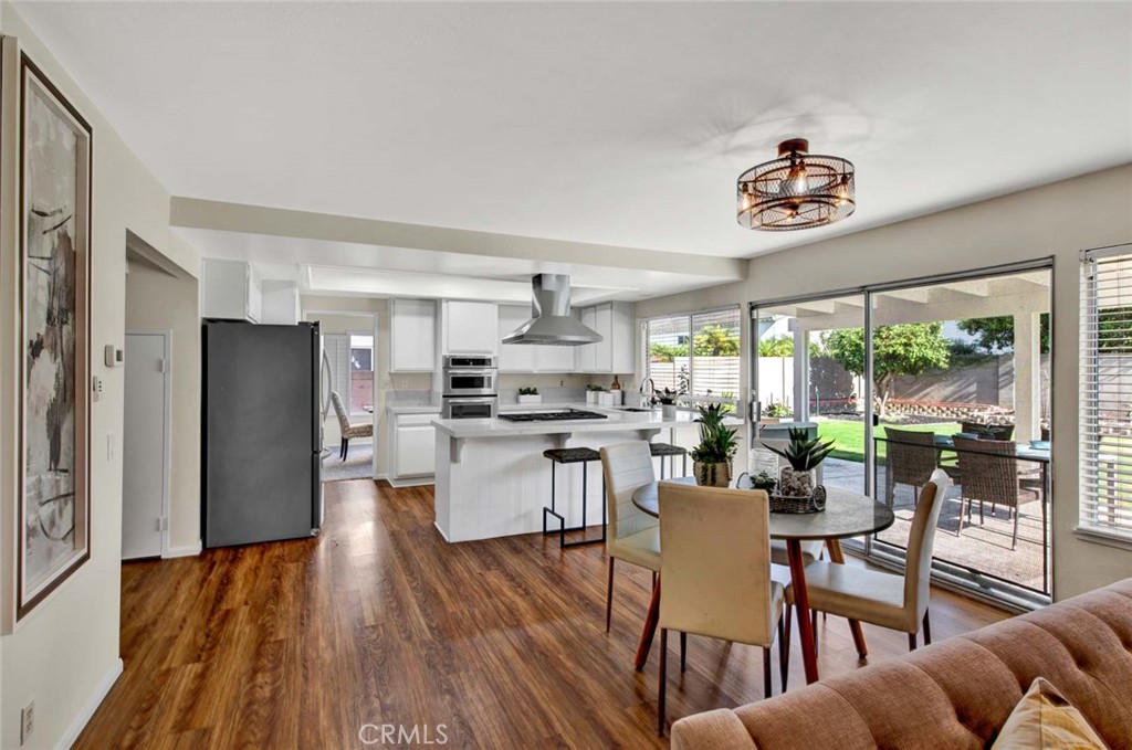 8840 Mockingbird Circle