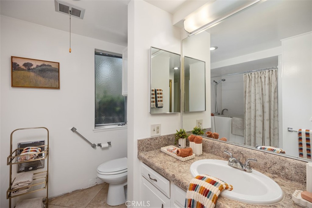 389 Avenida Castilla C