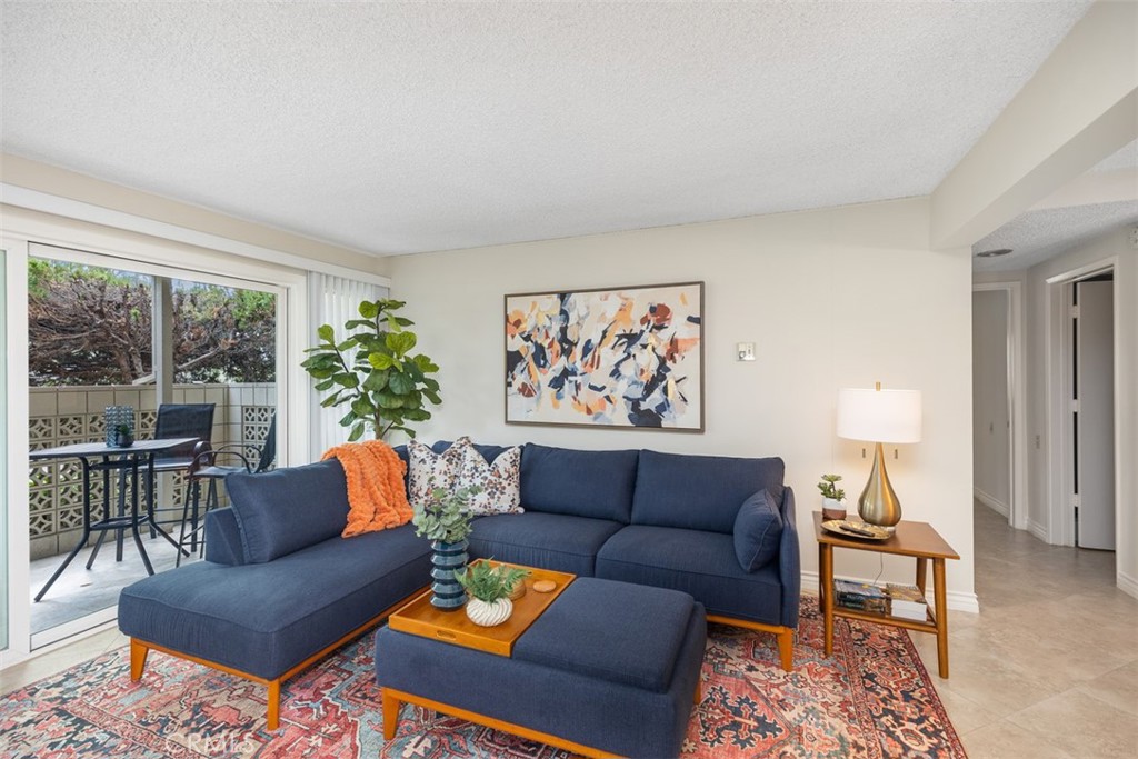 389 Avenida Castilla C