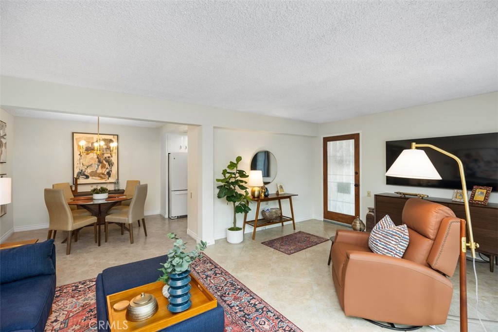 389 Avenida Castilla C