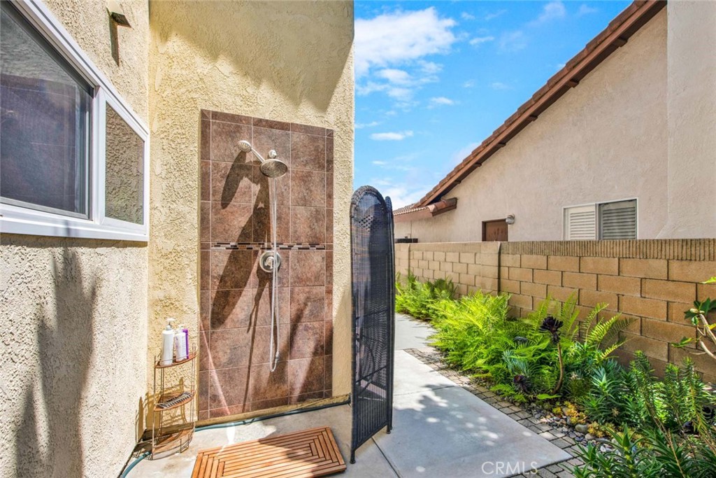 9188 McBride River Avenue