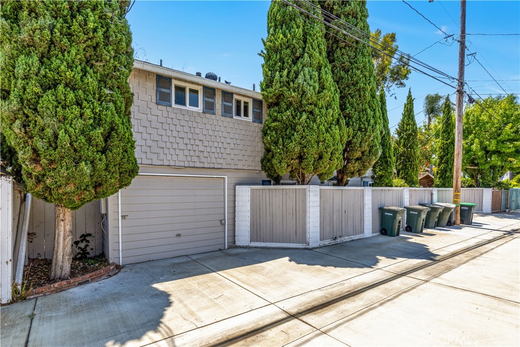 268 Flower Street