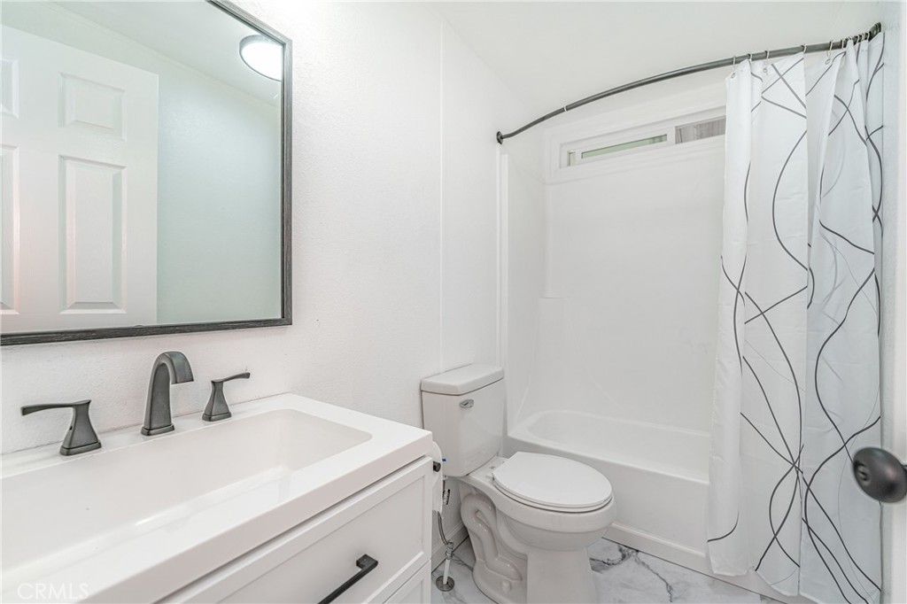 15621 Beach Boulevard 61