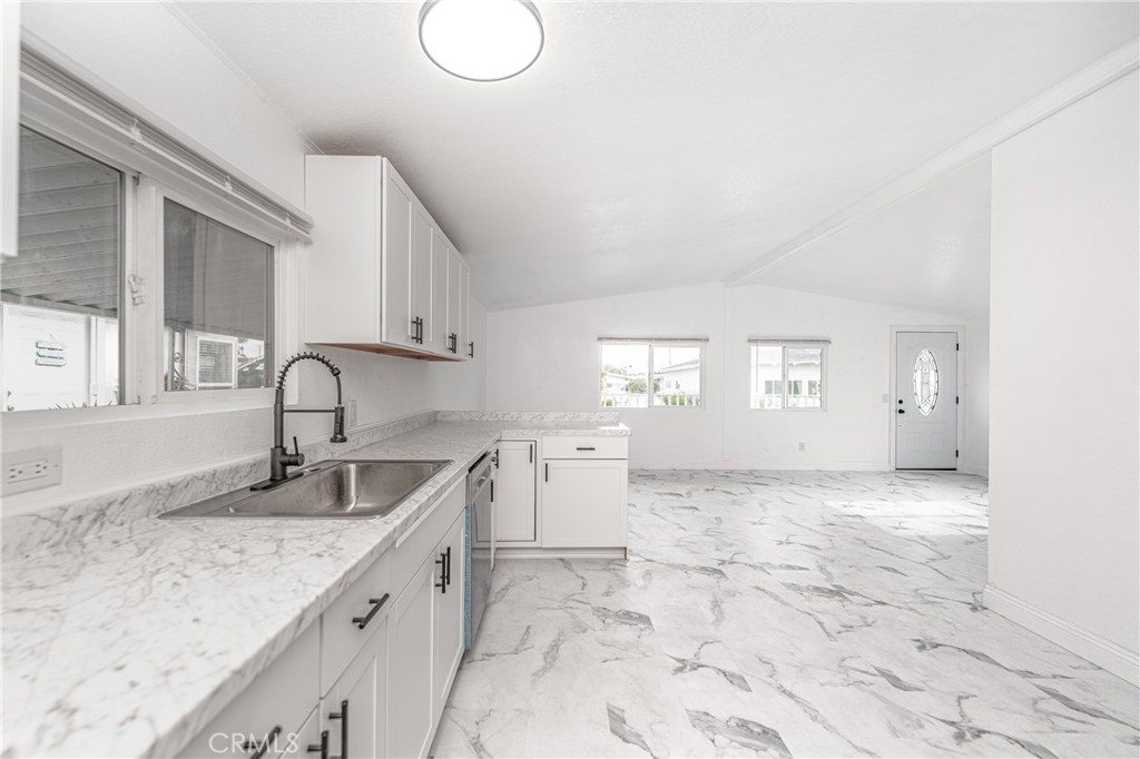 15621 Beach Boulevard 61