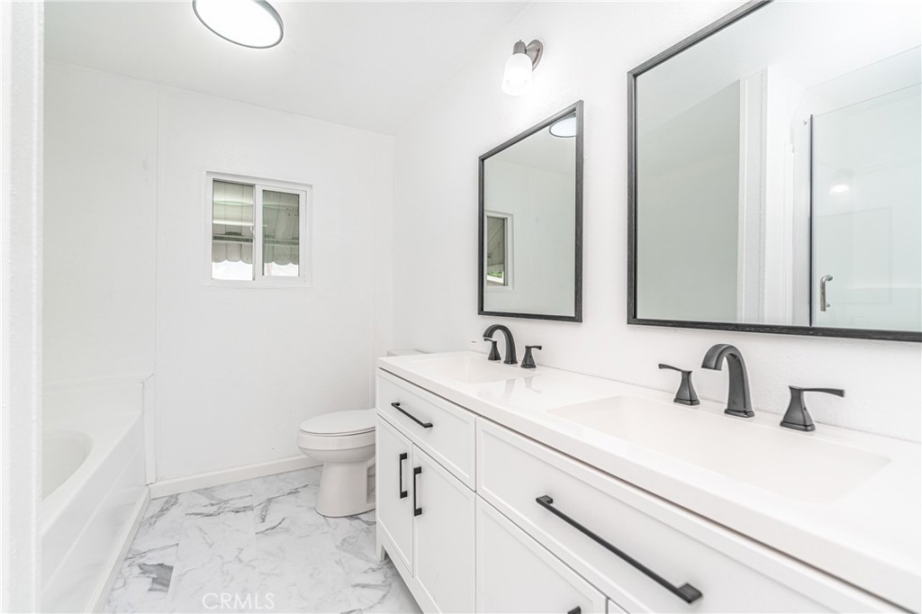 15621 Beach Boulevard 61