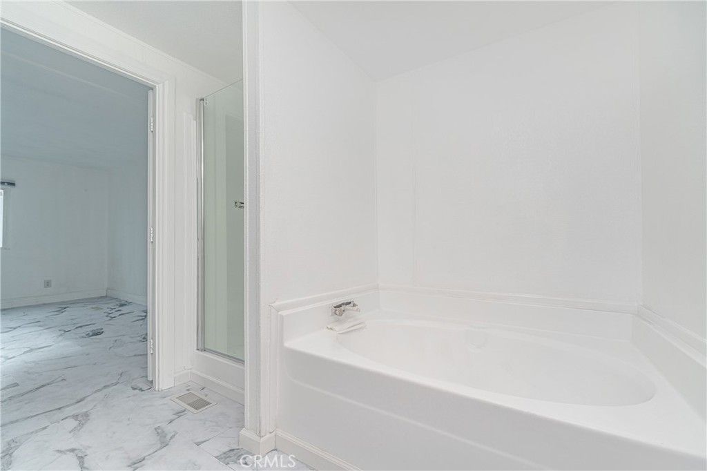 15621 Beach Boulevard 61