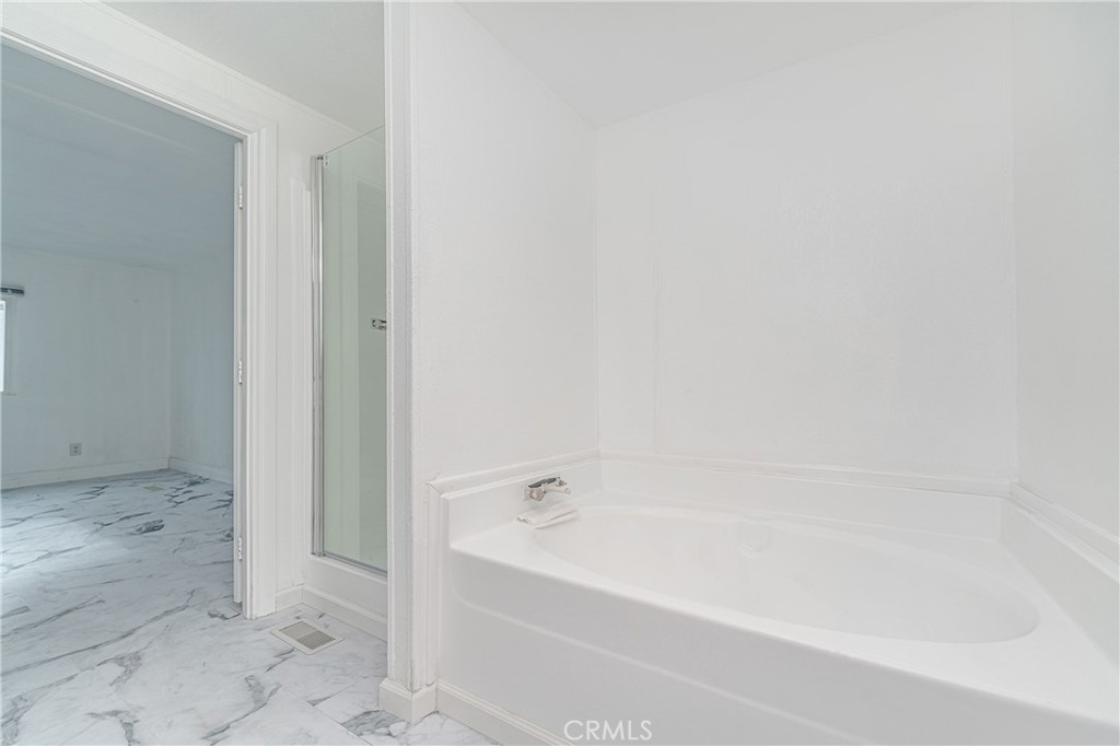 15621 Beach Boulevard 61