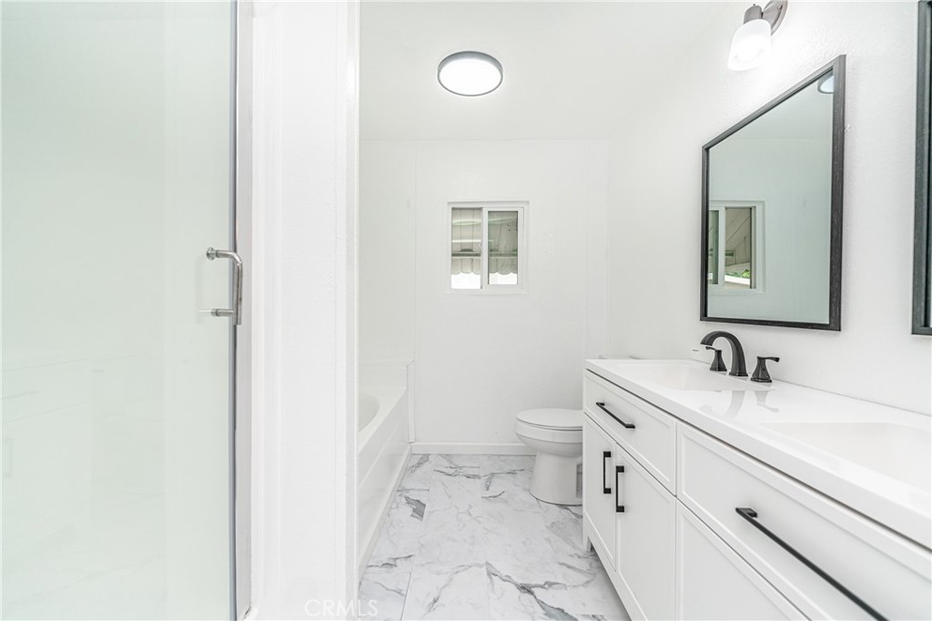 15621 Beach Boulevard 61