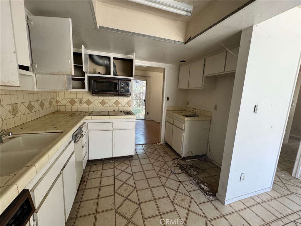 2280 El Capitan Drive