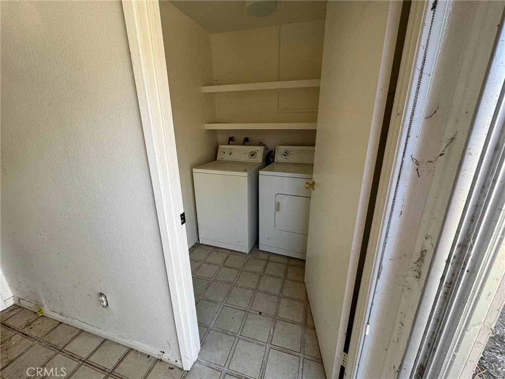 2280 El Capitan Drive