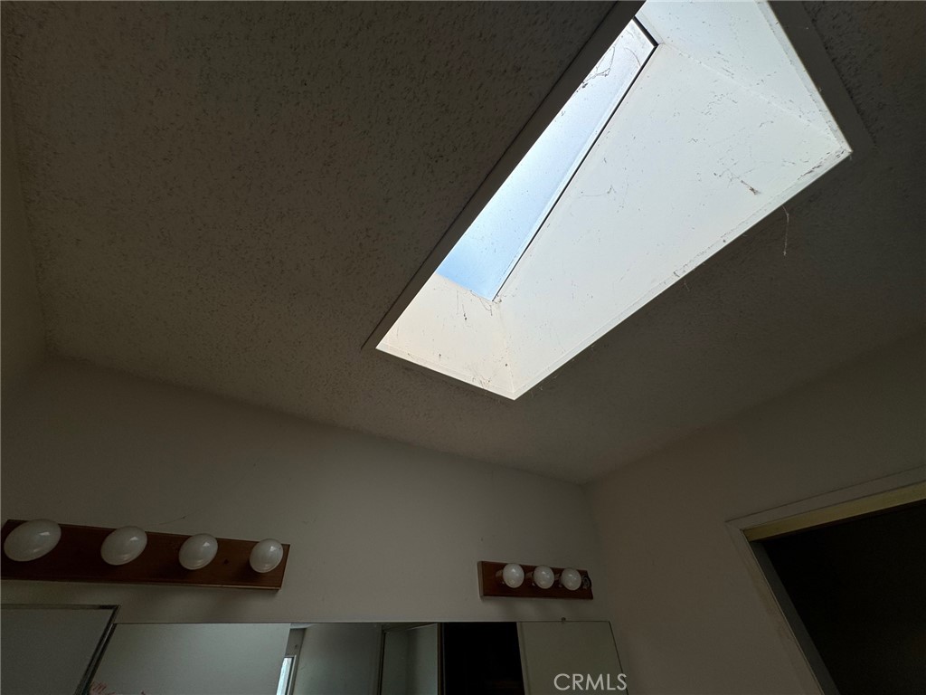 2280 El Capitan Drive