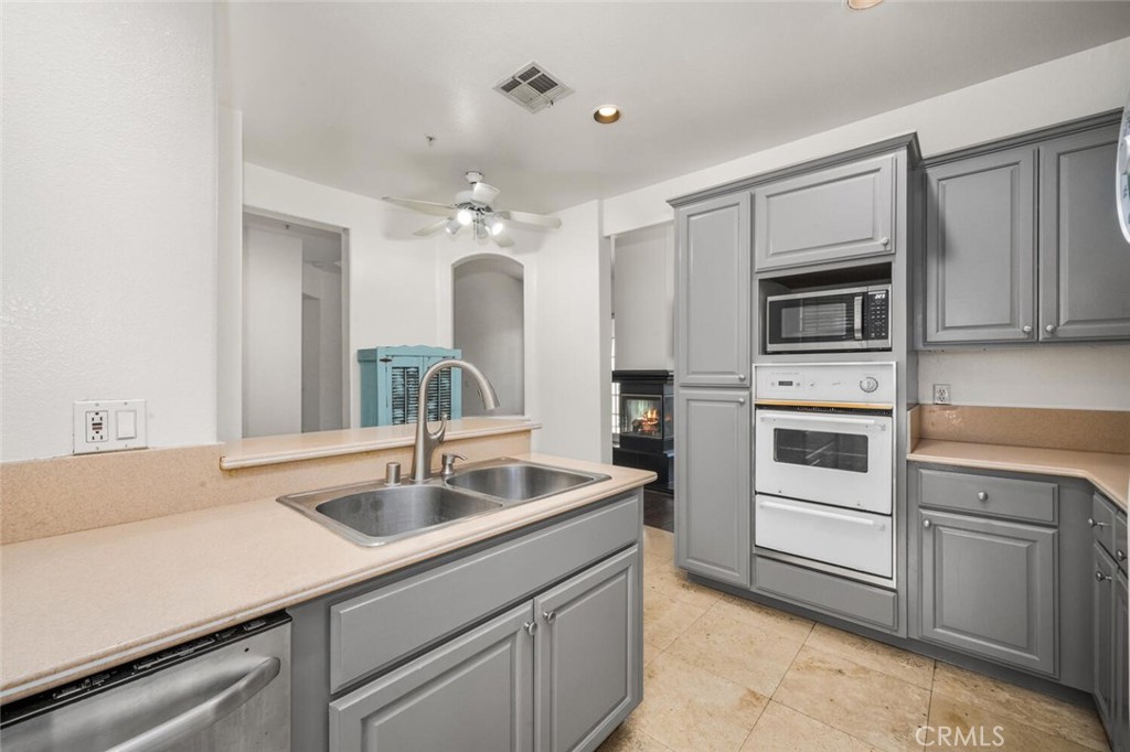 5142 Warner Avenue 204