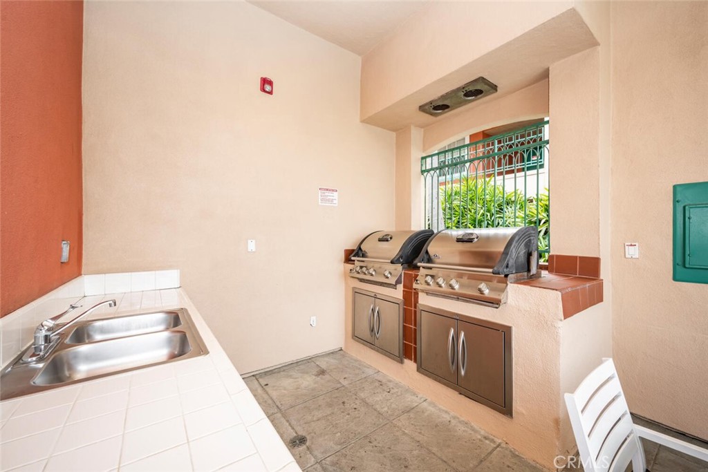 5142 Warner Avenue 204