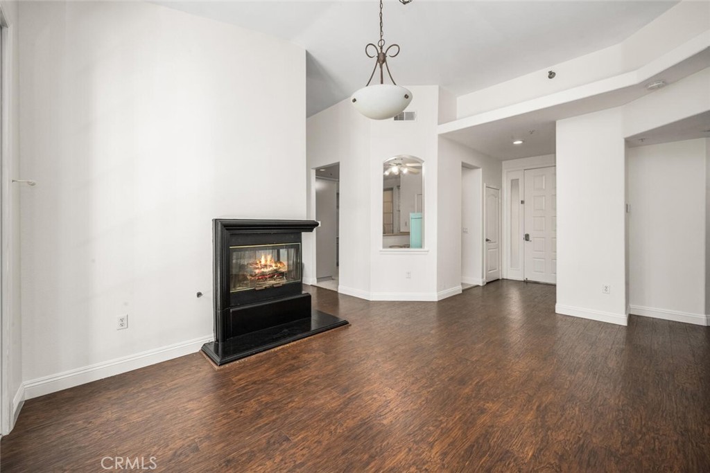 5142 Warner Avenue 204