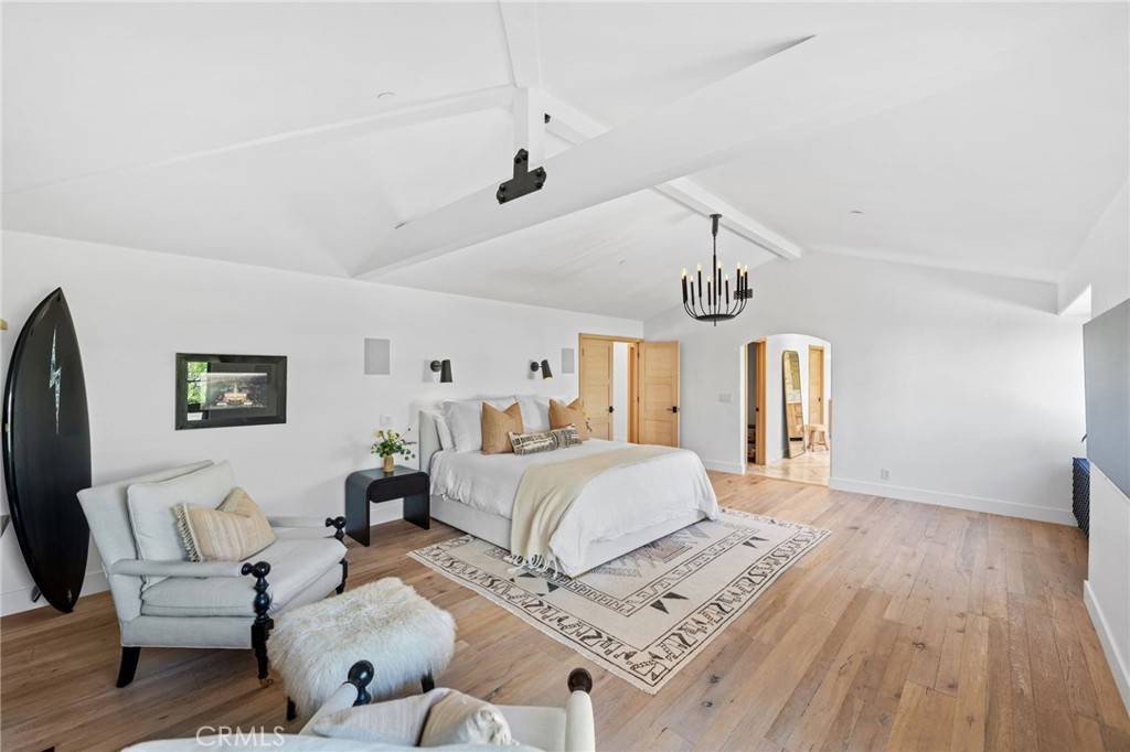 3857 Calle Del Establo