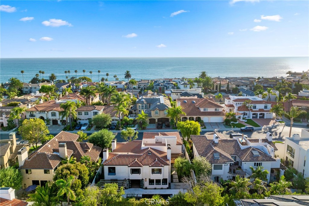 3857 Calle Del Establo