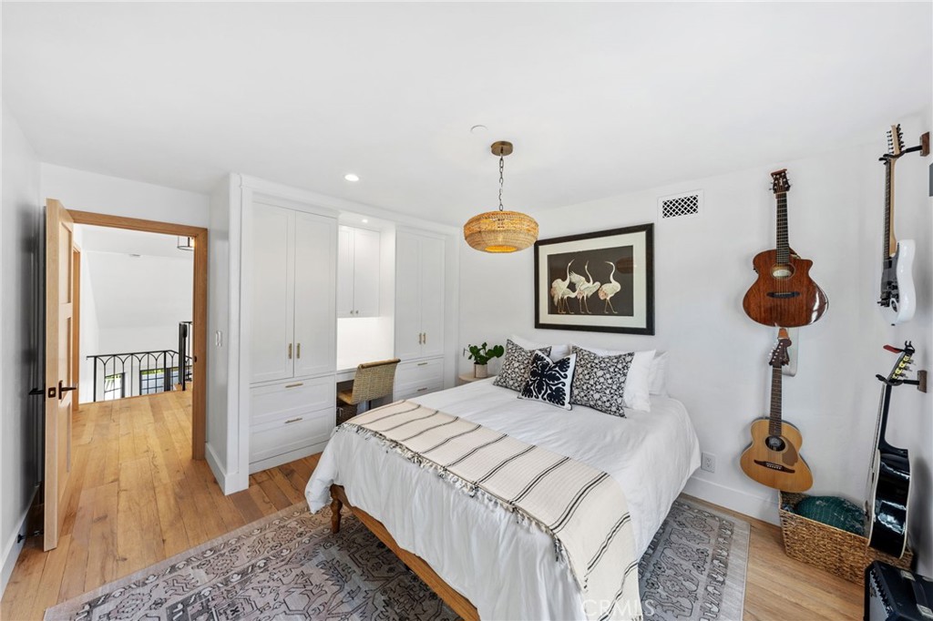 3857 Calle Del Establo