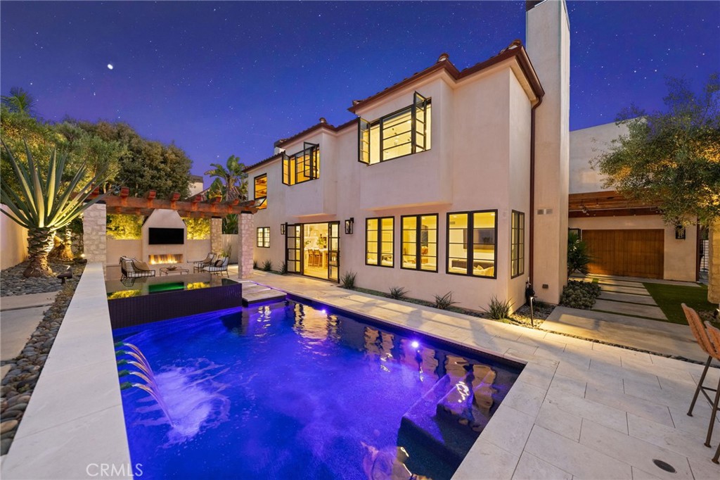 3857 Calle Del Establo