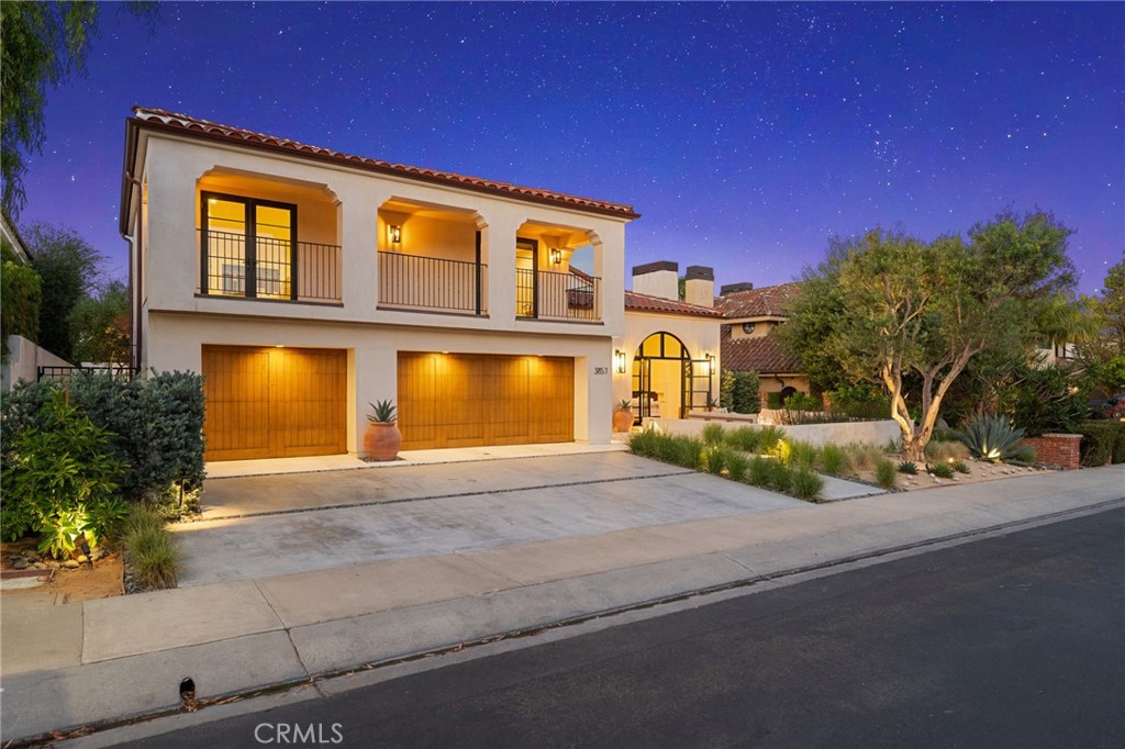 3857 Calle Del Establo