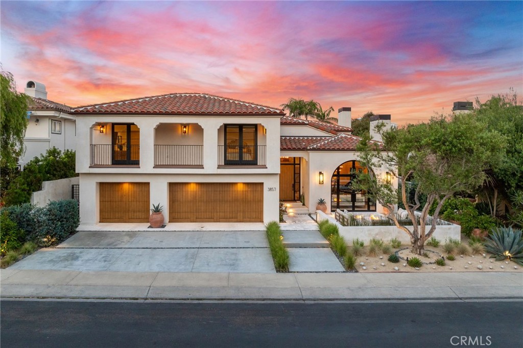 3857 Calle Del Establo