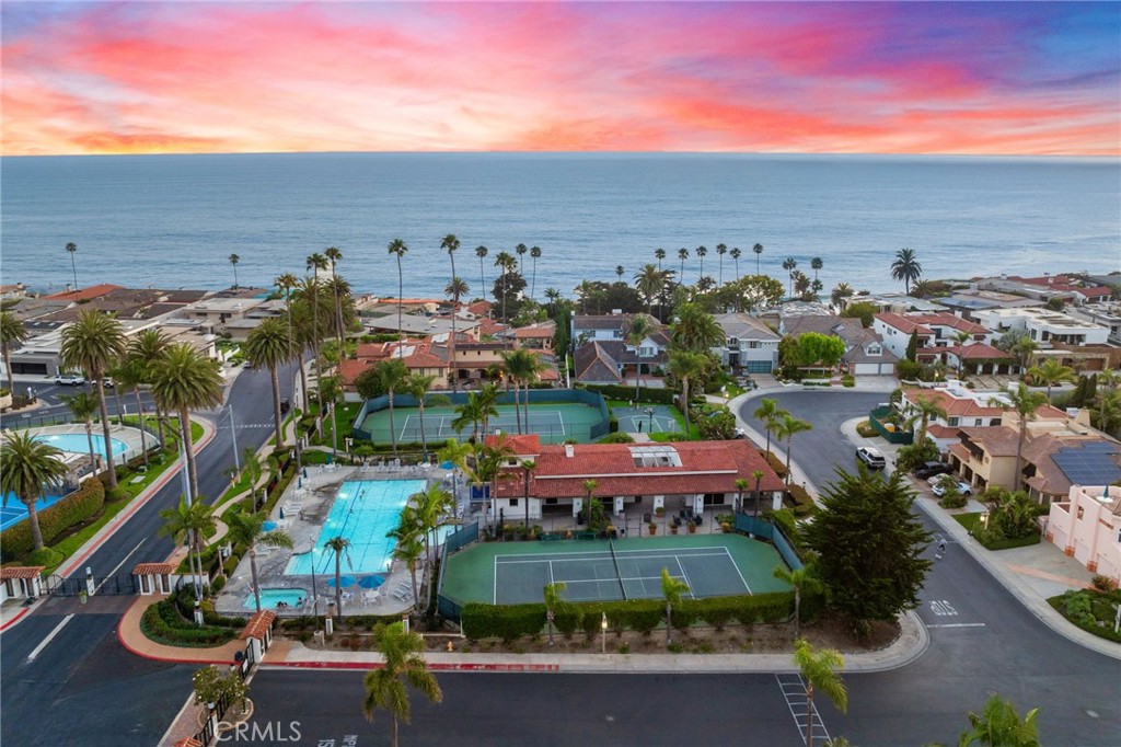 3857 Calle Del Establo