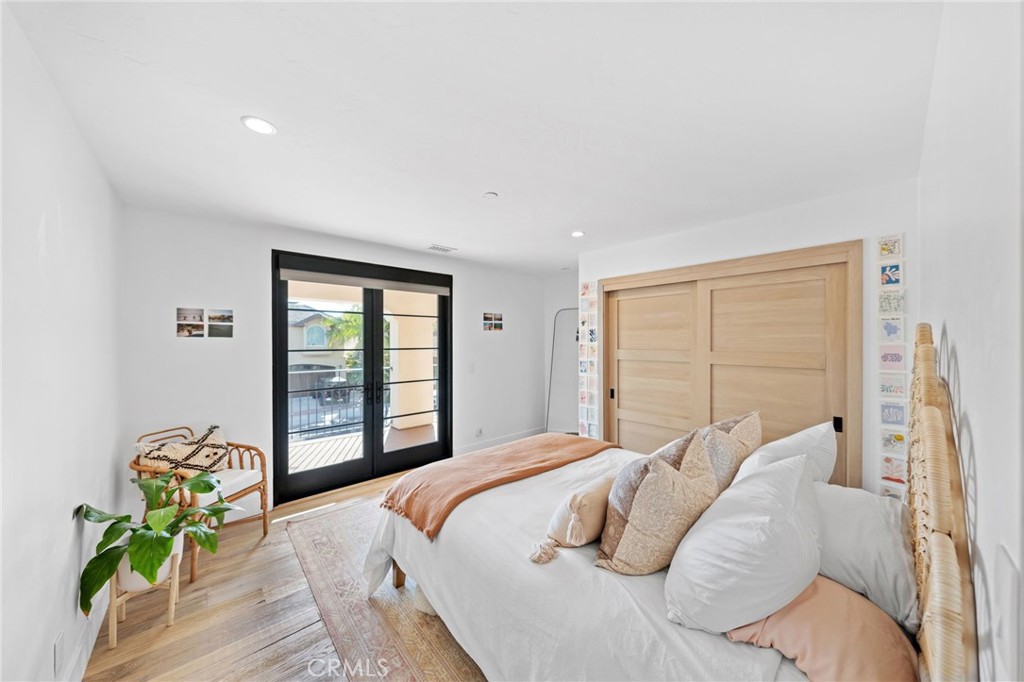 3857 Calle Del Establo