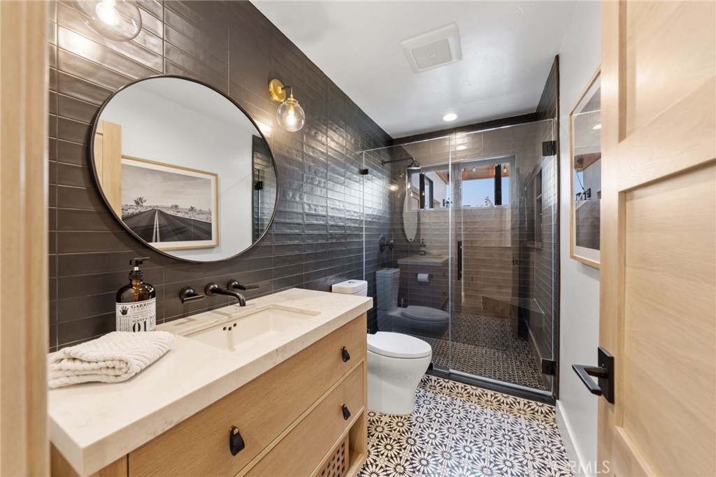 3857 Calle Del Establo