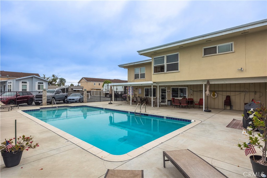 1973 Newport Blvd 17