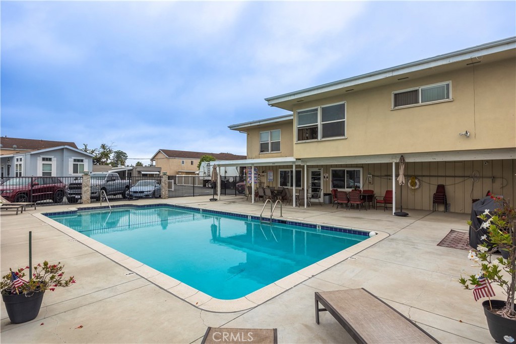 1973 Newport Blvd 17