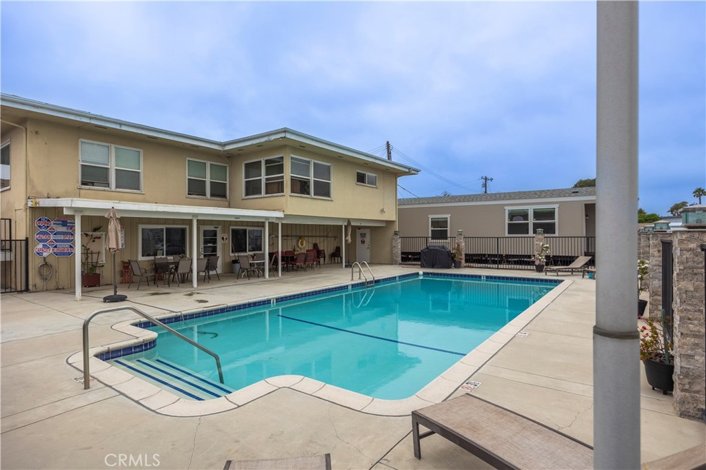 1973 Newport Blvd 17