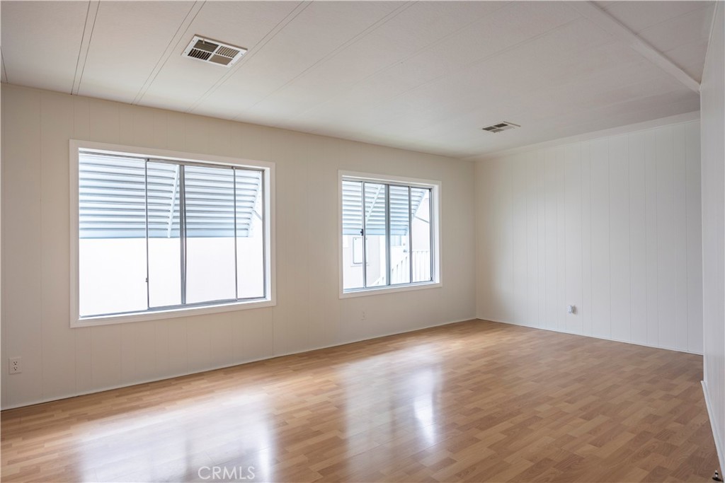 1973 Newport Blvd 17