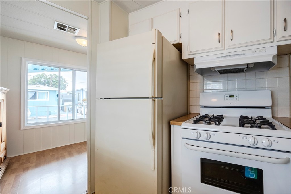 1973 Newport Blvd 17