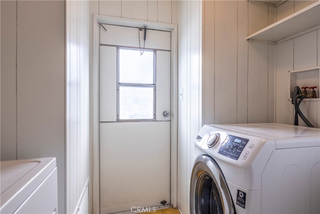 1973 Newport Blvd 17