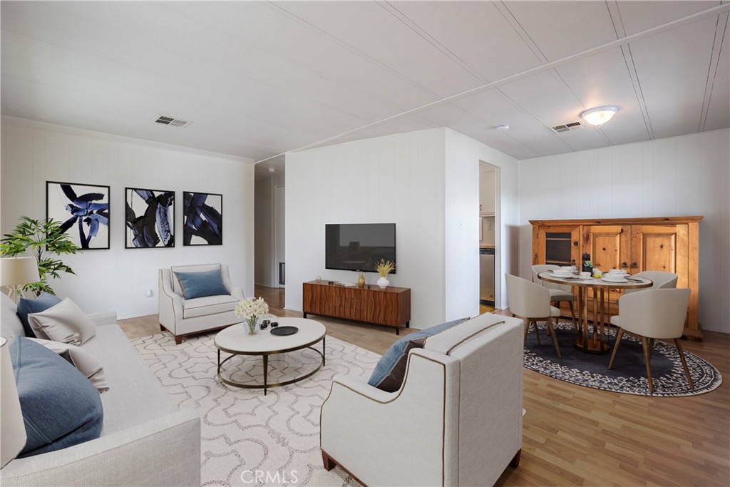 1973 Newport Blvd 17