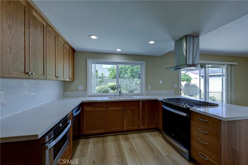 5201 Huntswood Circle