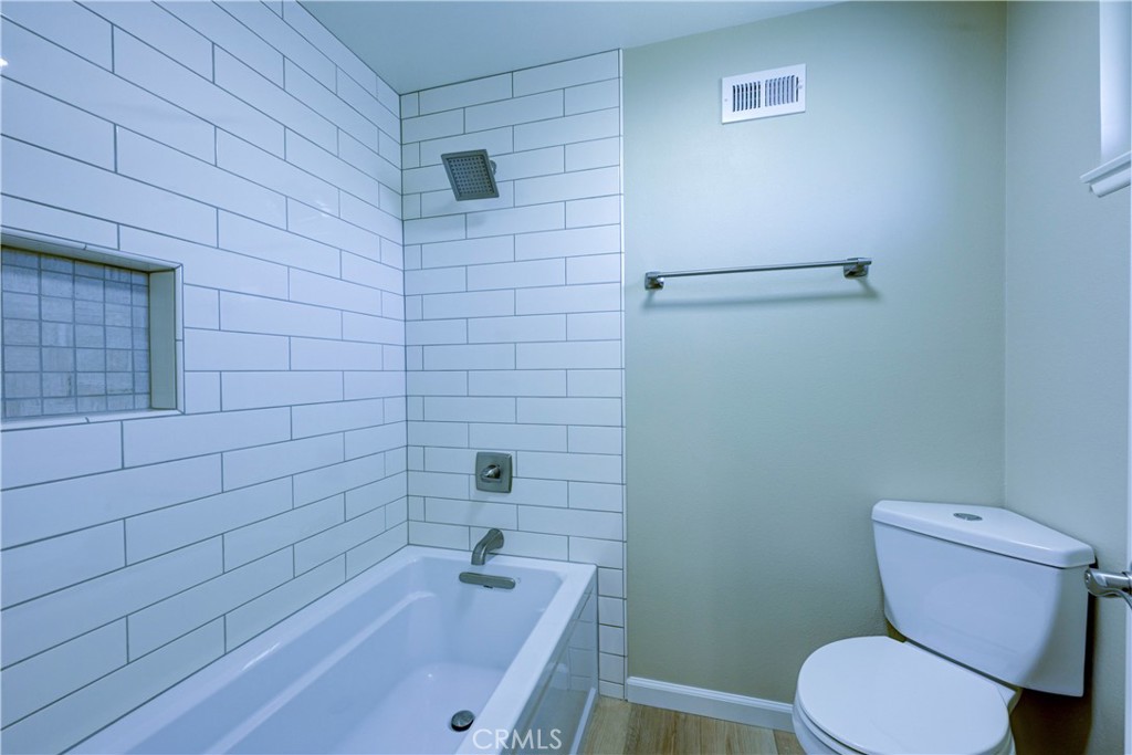 5201 Huntswood Circle