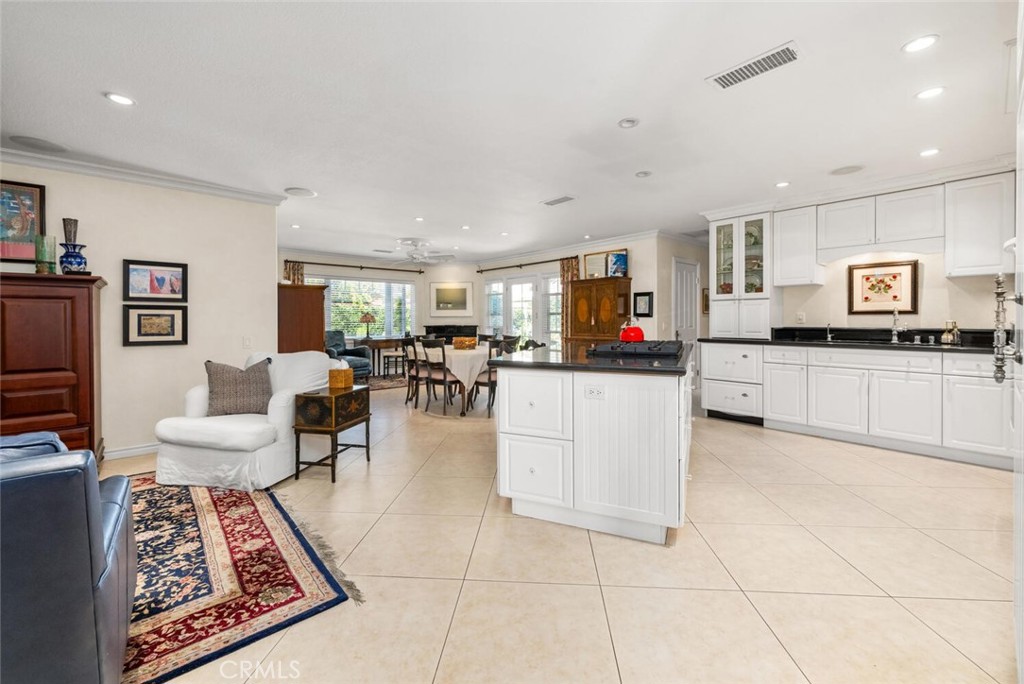 2989 Ceylon Dr.