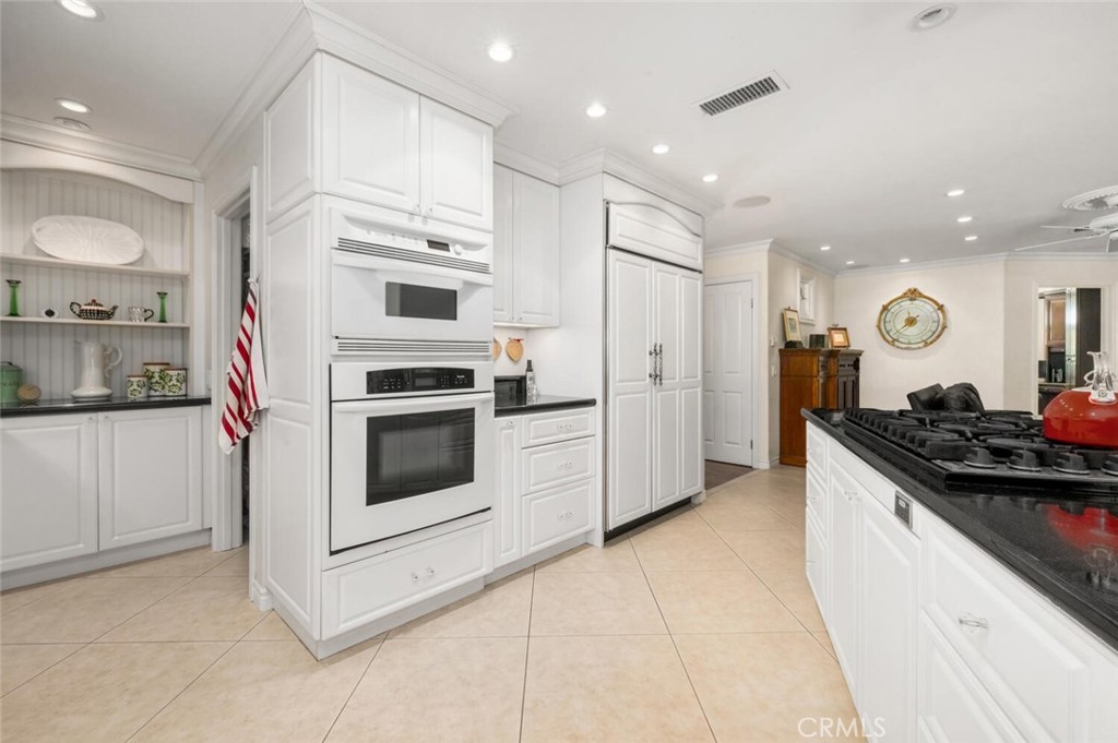 2989 Ceylon Dr.