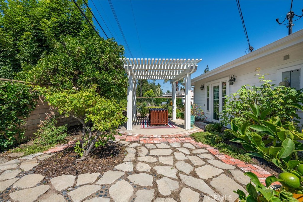 2989 Ceylon Dr.
