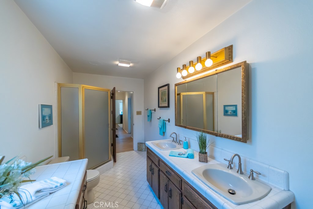 12748 Paramount Boulevard