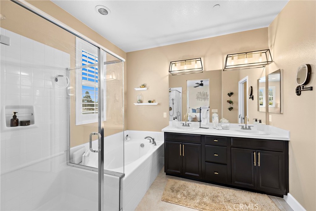 12524 Amesbury Circle