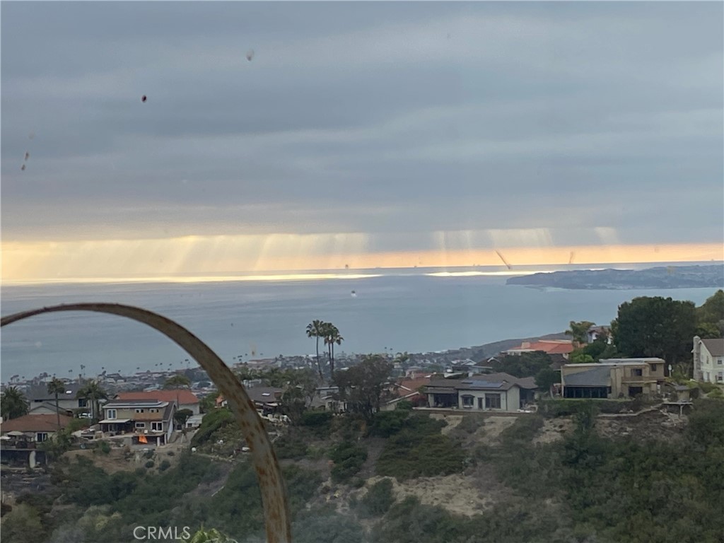 928 Avenida Salvador