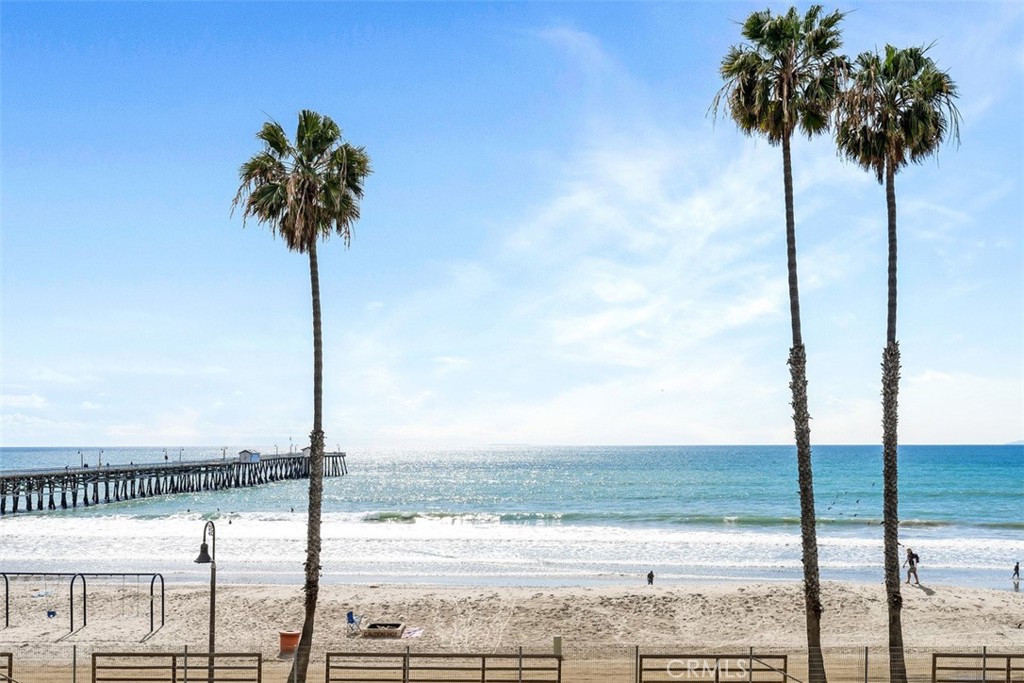 928 Avenida Salvador