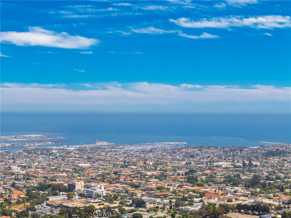 231 N Trotwood Avenue