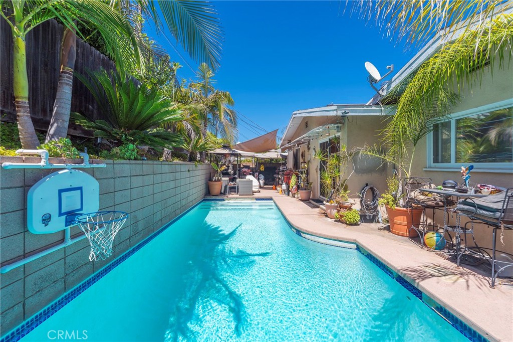 231 N Trotwood Avenue