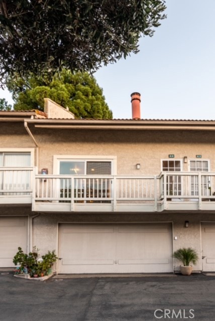 23821 Hillhurst Dr W 44