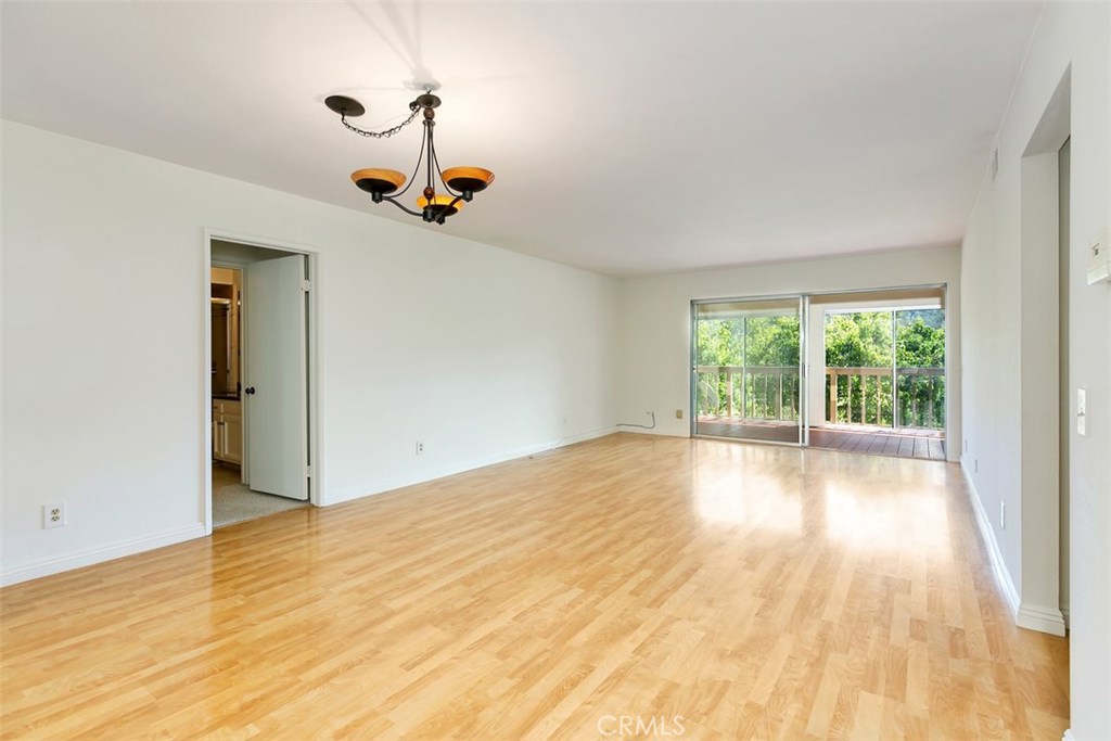 31604 W Nine Drive GL101