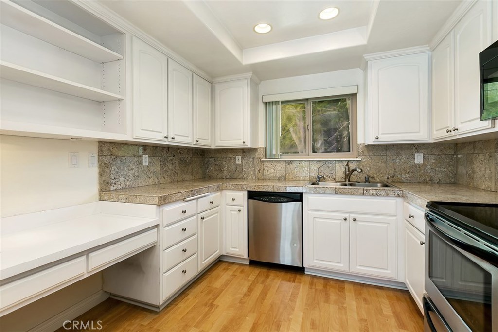 31604 W Nine Drive GL101